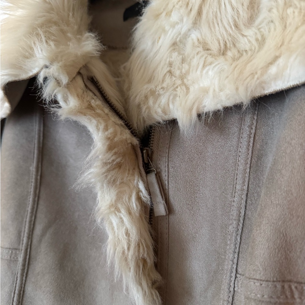 Ann Taylor Jacket with Fur - Picture 5 of 5